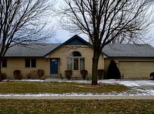 1128 W Jefferson St, Winterset, IA 50273