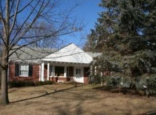 68 Woodland Cir, Edina, MN 55424