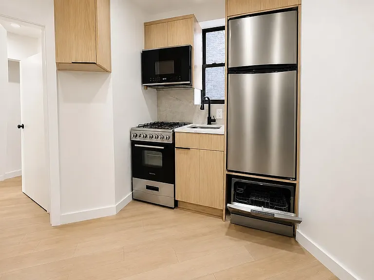 280 Mulberry St #4D — Photo 4