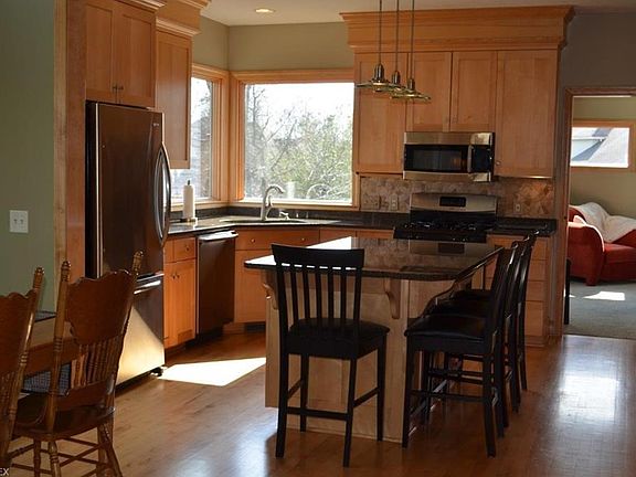 3rd image of 3131 Preakness Dr