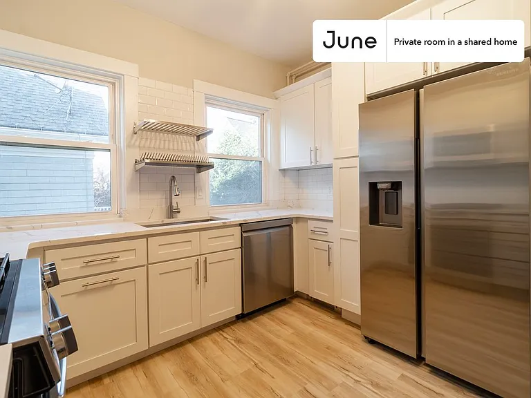 41 Brook St #E — Photo 7
