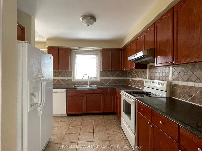 11 Orwell Cres #MAIN — Photo 6