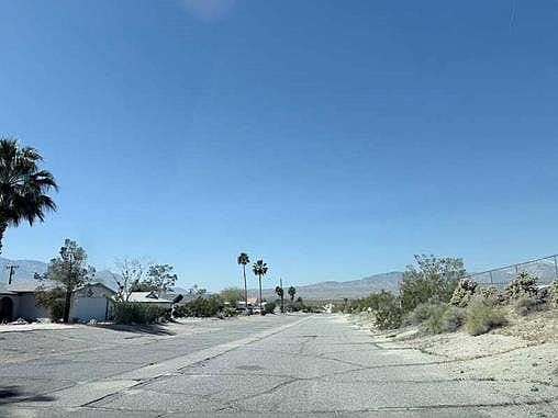 5th image of 65985 8th St