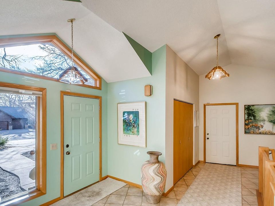 308 Arthur St Hopkins MN Zillow