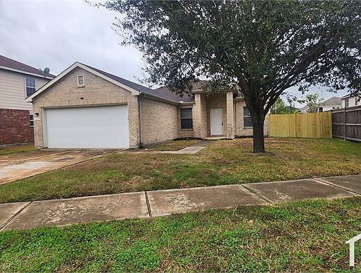 1st image of 15119 Hensen Creek Dr