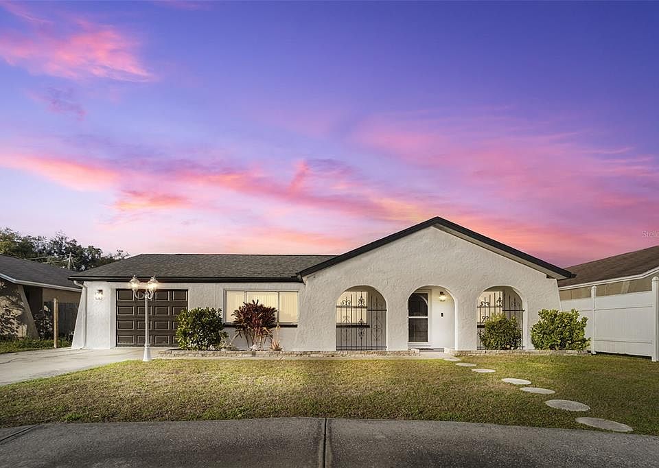 1st image of 7239 Carmel Ave