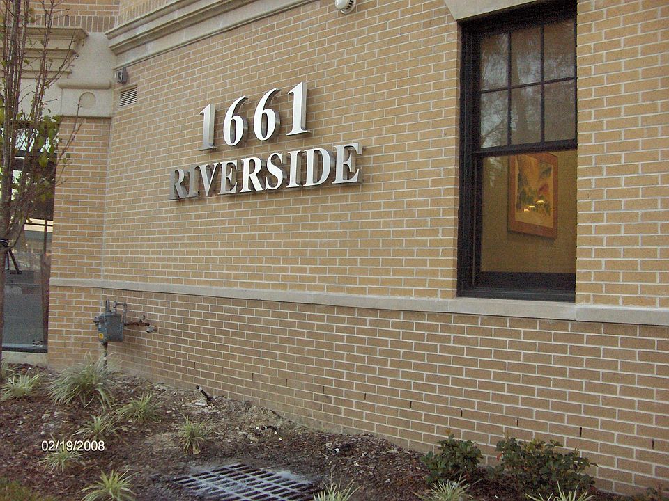 Bldg front