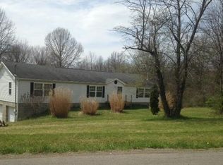 102 Mayer Rd, Slippery Rock, PA 16057