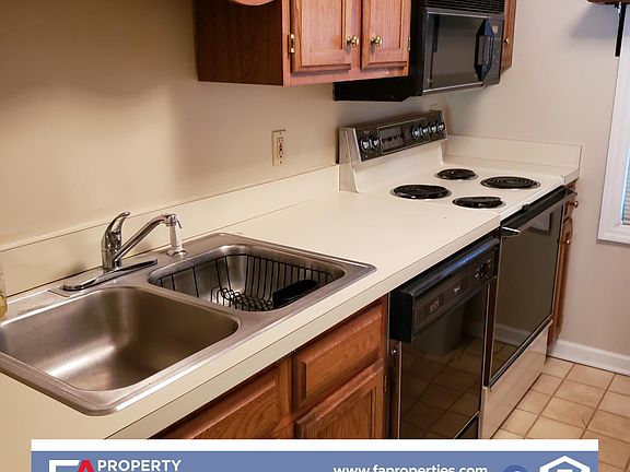 2nd image of 101 Hampton Dr