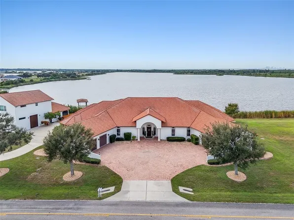 3215 Gulf City Rd, Ruskin, FL 33570