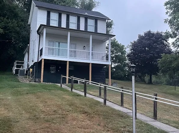 (undisclosed Address), Sarver, PA 16055