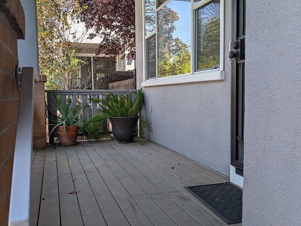 1st image of 1922 10th St