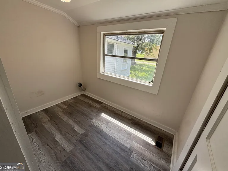 604 Shy St — Photo 31