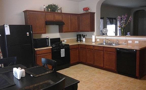 5th image of 3307 Barksdale Dr