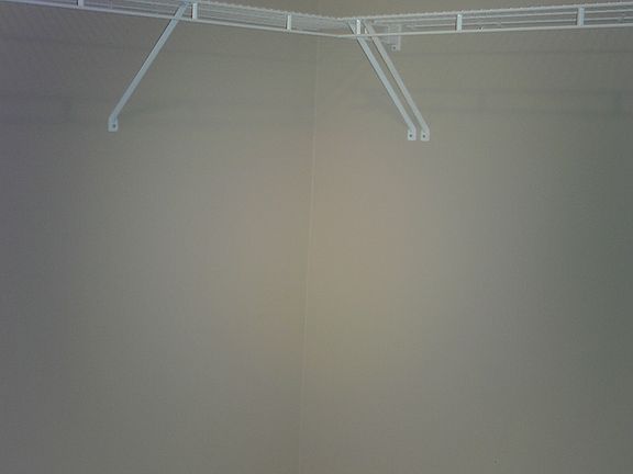 5th image of 120 Goldfinch Ct