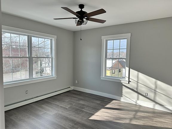 4th image of 3 Court St