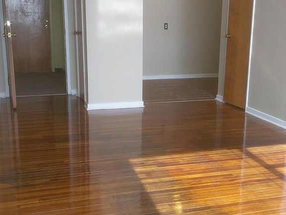 5th image of 2425 Shelby St APT 7A