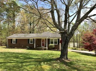 4116 Pond Rd, Burlington, NC 27215