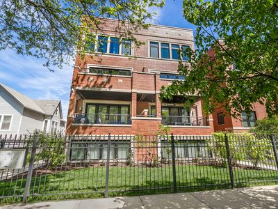 2133 N Campbell Ave APT 2A, Chicago, IL, 60647