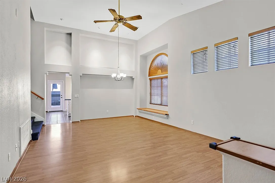 4 bed, 3.0 bath, 2174 sqft, $2,800 — Photo 3