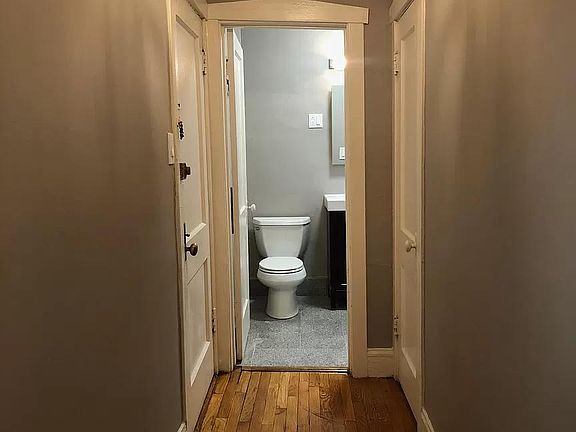 5th image of 2005 W Leland Ave APT 1