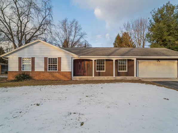 11880 Candlewick Rd S, Demotte, IN 46310