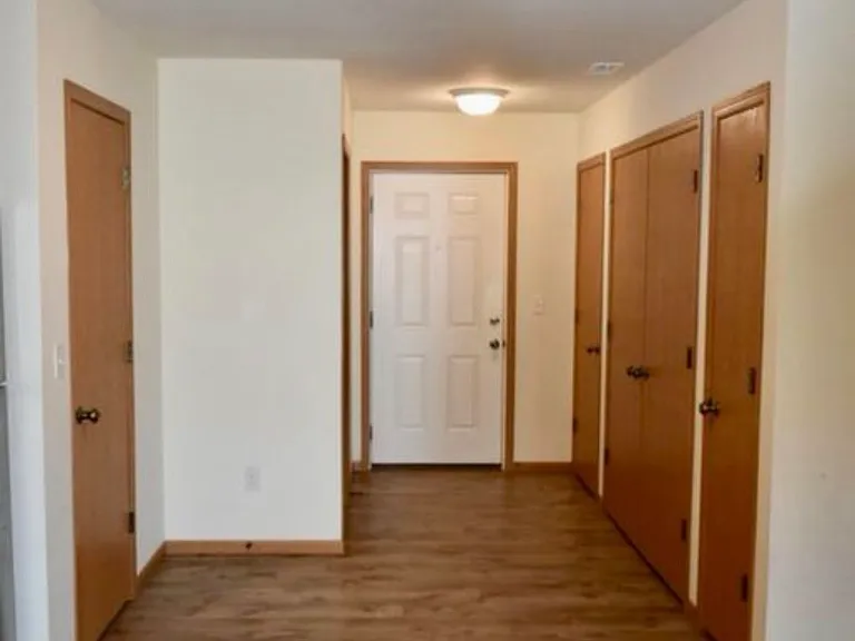 1510 Greyrock Ln — Photo 6