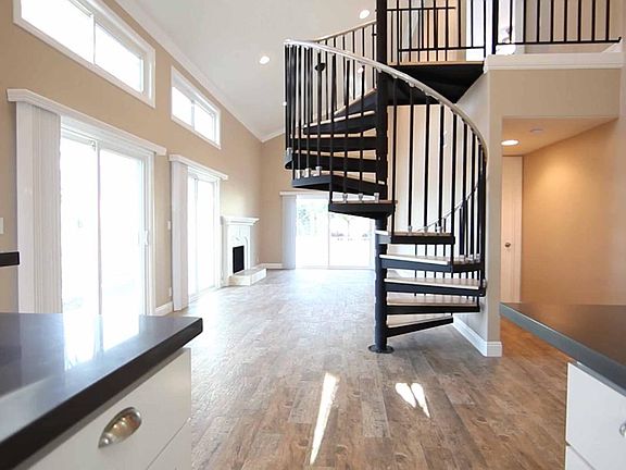 Living Area High Ceilings