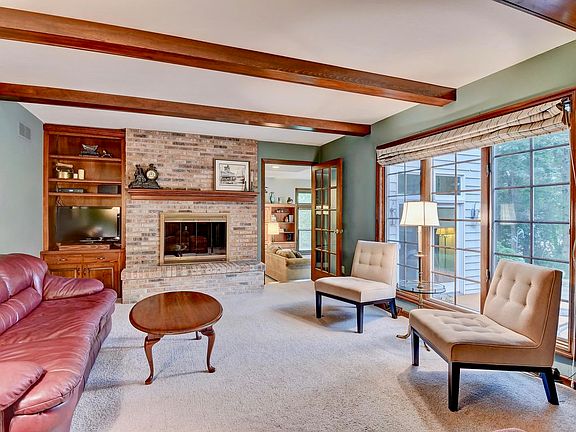 3rd image of 1131 Kinross Ct