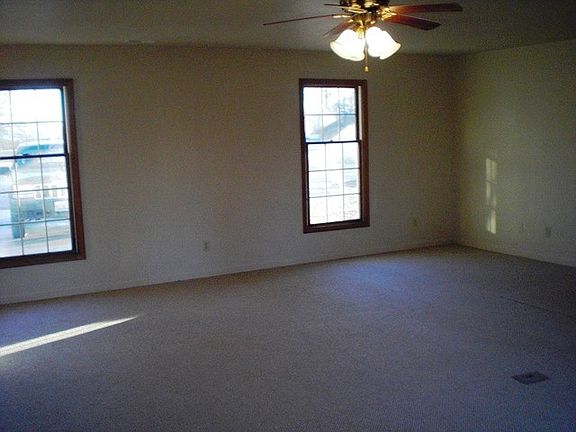4th image of 7580 Gunners Ln