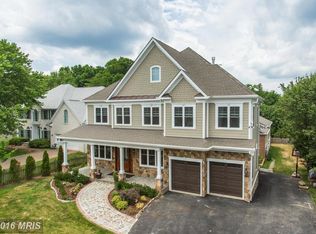 2028 Lord Fairfax Rd, Vienna, VA 22182