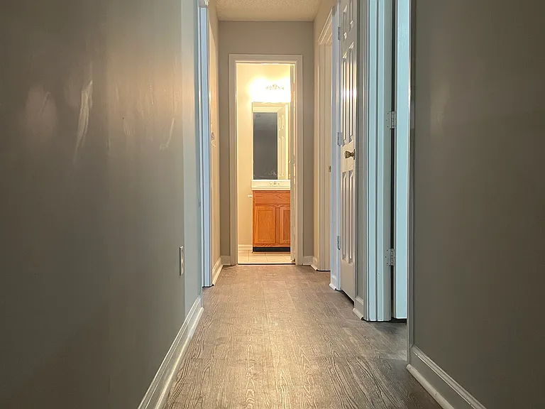 423 Ivy Crest Dr — Photo 5
