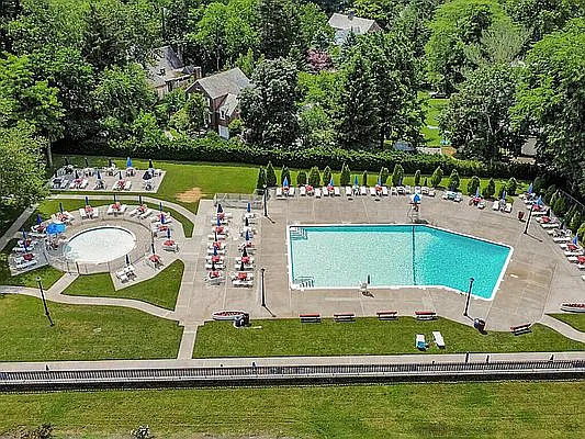 Sold by Aventana | media 19