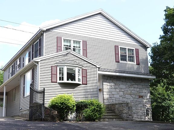 2nd image of 61 Piedmont St