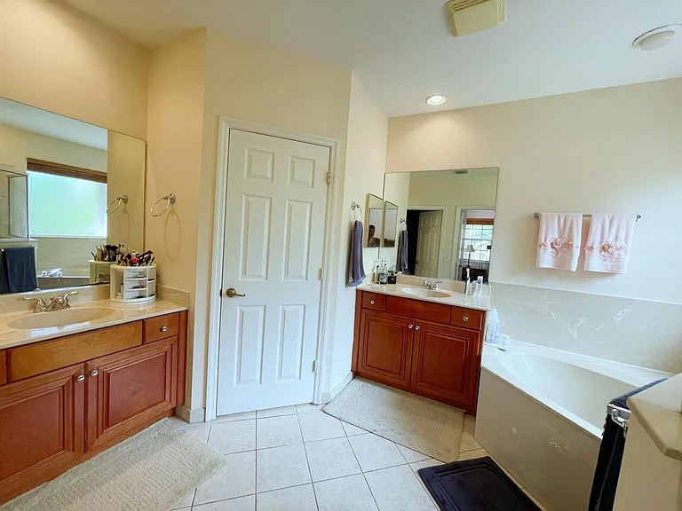 5897 NW 120th Ter — Photo 39