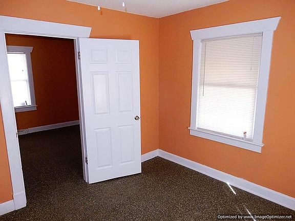 5th image of 6024 S Benton Ave