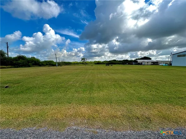 Bill Tindall Ave, Seadrift, TX 77983