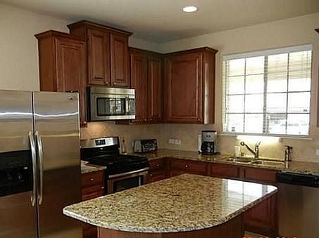2nd image of 832 Lake Worth Trl