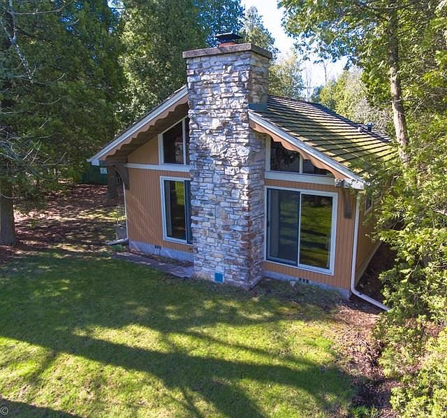 1st image of 3011 Wind Song Ln