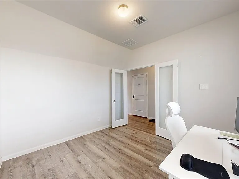 963 Harper Ln — Photo 24