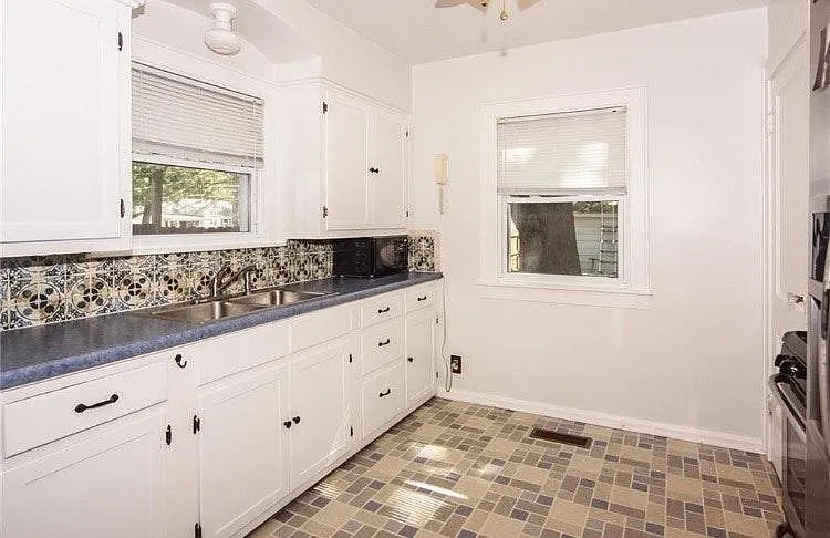 5833 Indianola Ave — Photo 8