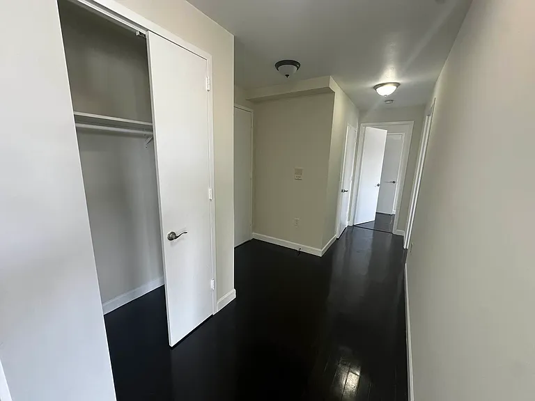 61 Village Rd N #5B — Photo 7