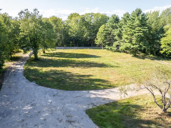 28 Curtis Road, Freeport, ME 04032