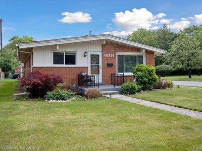 18514 Flamingo Blvd, Livonia, MI, 48152