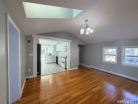 5th image of 141 Starr Hill Road