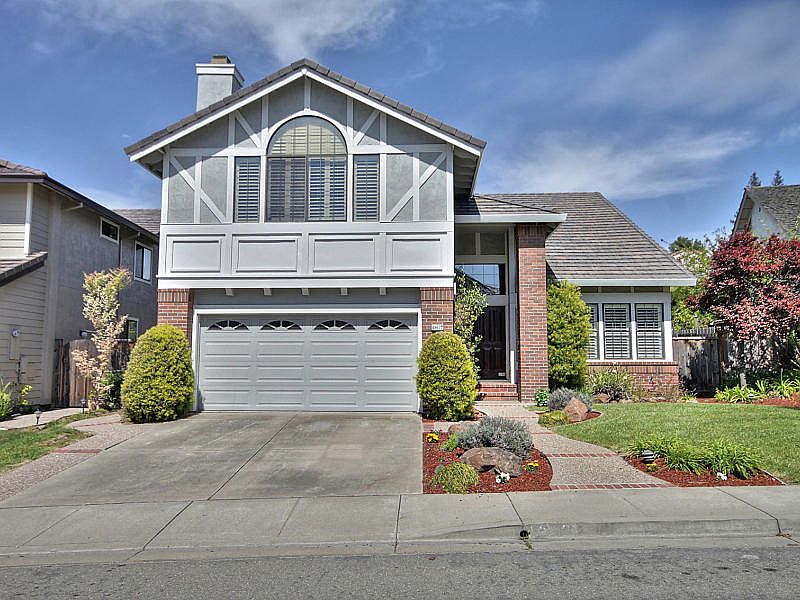 1st image of 43622 Euclid Dr