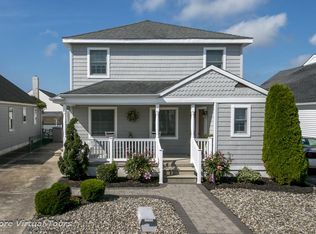 208 W Pittsburgh Ave, Wildwood Crest, NJ 08260