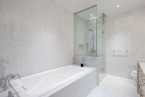 Rented by Compass | media 42