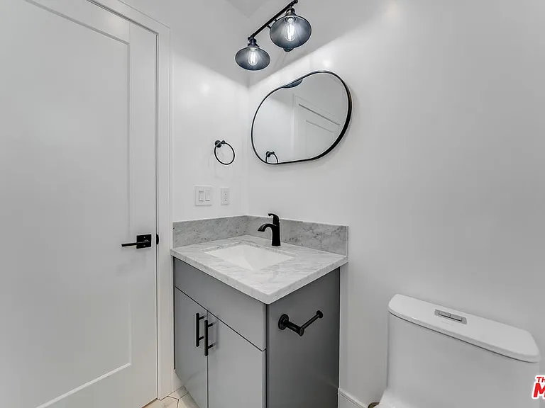 1433 S Crescent Heights Blvd — Photo 8