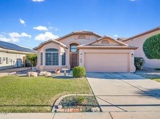 16343 N Oachs Dr, Surprise, AZ 85374